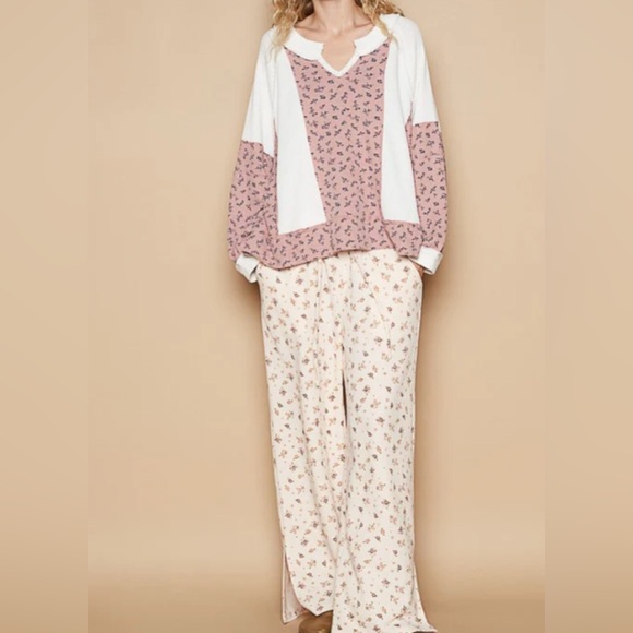 POL Waffle Knit Floral Notched Long Sleeve top - Picture 2 of 7